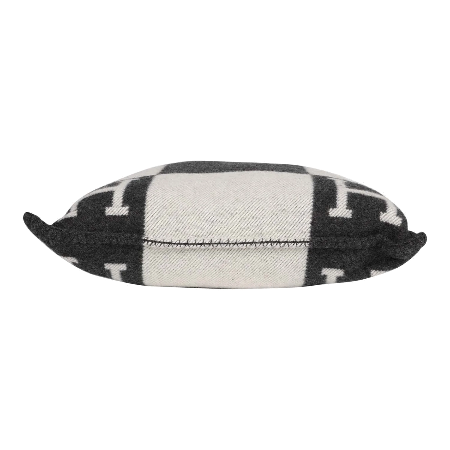 Hermes "Avalon" Ecru and Gris Fonce Signature H Pillow PM — фото 3