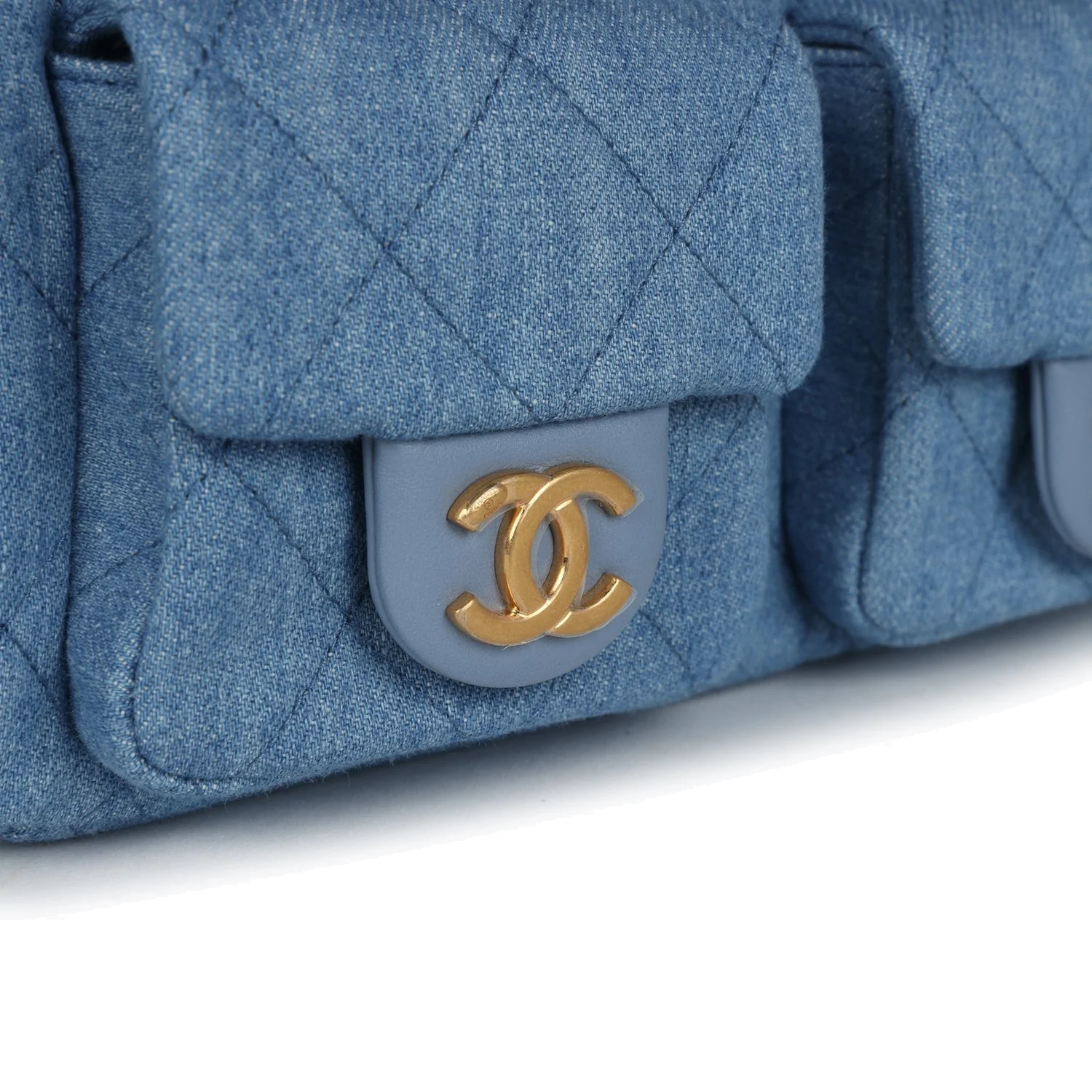 Chanel Large Cargo Hobo Bag Light Blue Washed Denim — фото 7