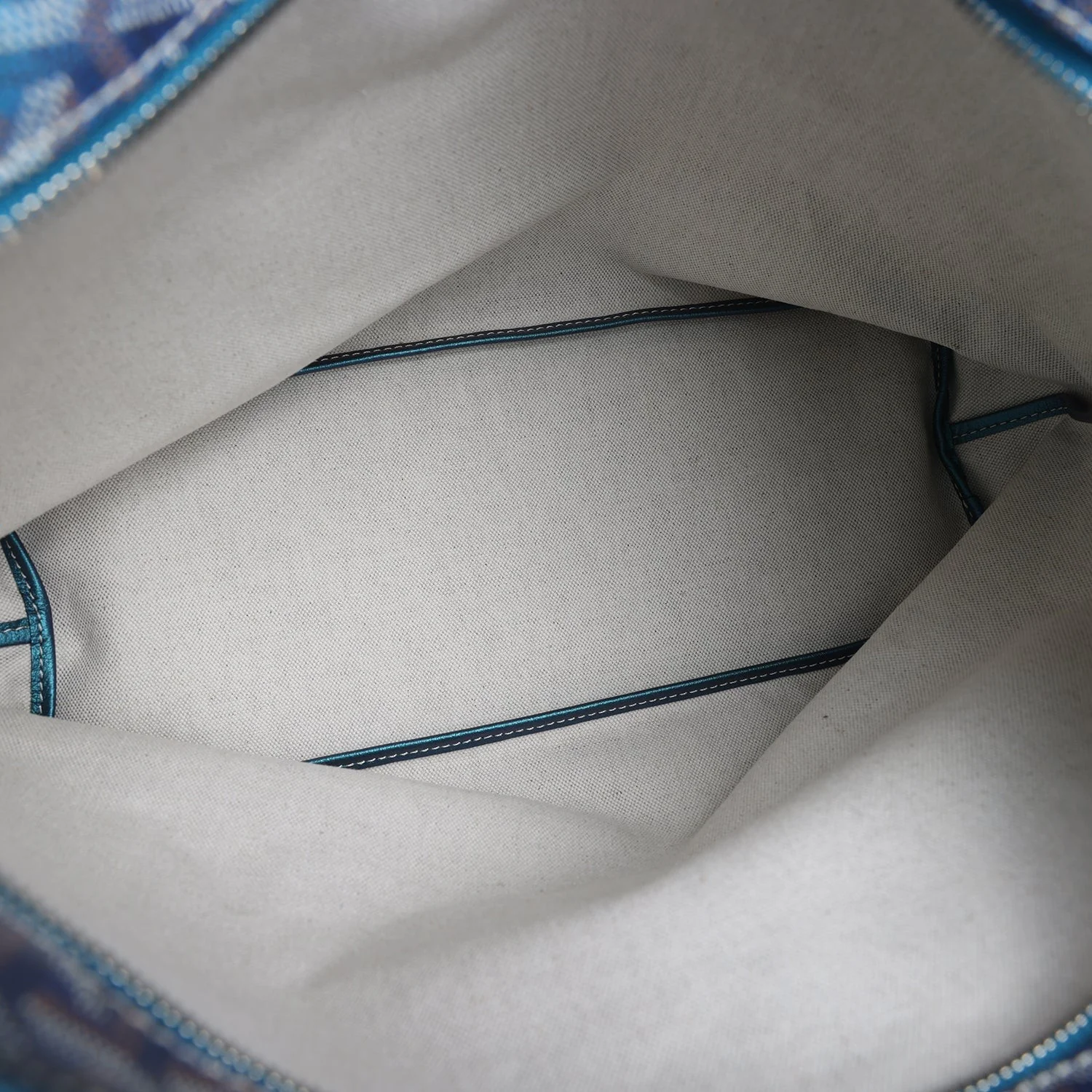 Goyard Goyardine Pearly Blue Boheme PM Hobo Bag — фото 8